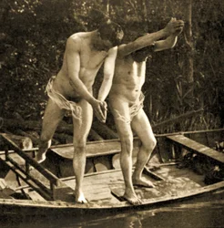 Saltando desde un bote de remos, c.1910